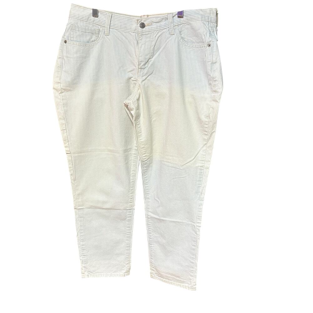 Old Navy Boyfriend Style Blue& Wht Pin Stripe Summer Casual Denim  Capri Pants 1